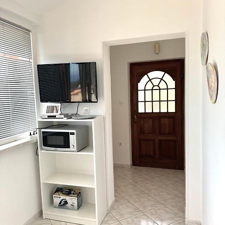 Apartments Emilia 拉巴克 外观 照片