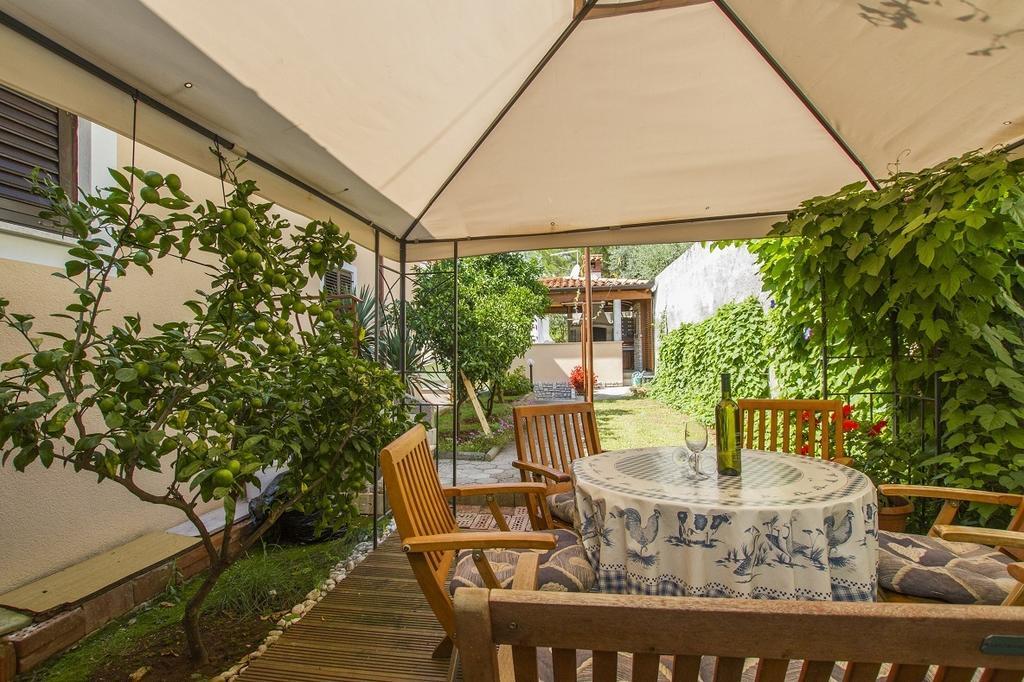 Apartments Emilia 拉巴克 客房 照片